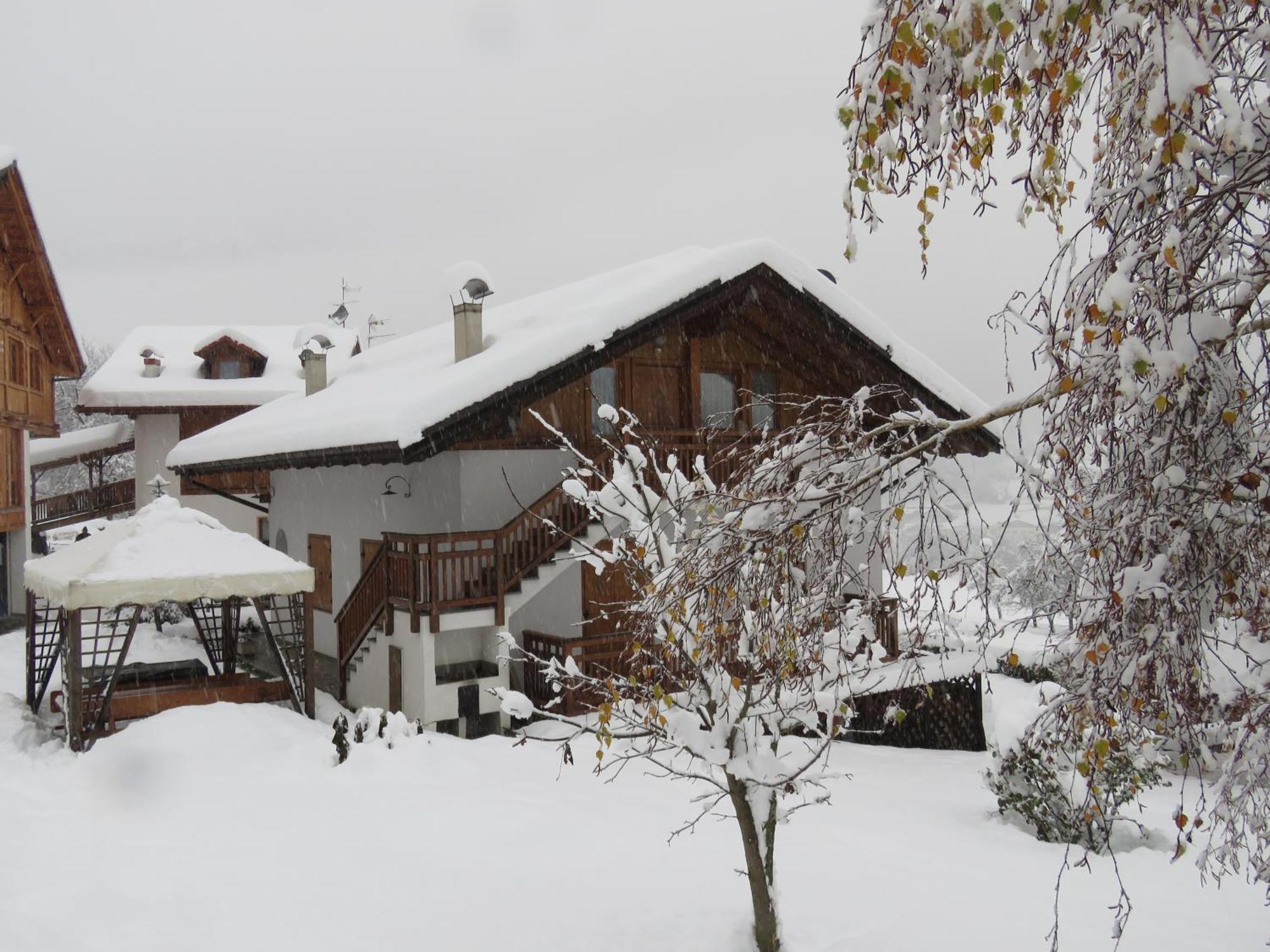 Villetta Val Di Sole Commezzadura Exterior foto